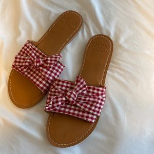 Women’s size 8 Abercrombie shoes